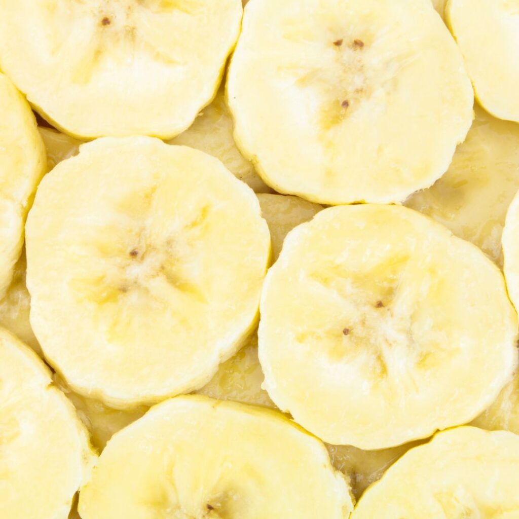 sliced bananas